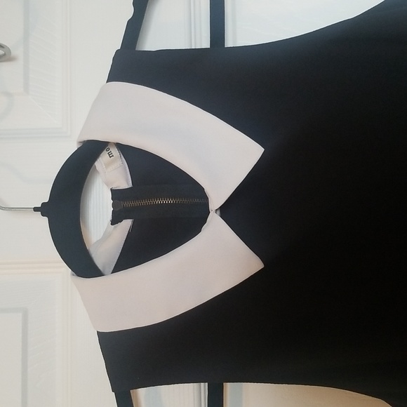 Monteau black dress white collar - Picture 3 of 5